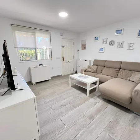 Apartamento Criss Lägenhet *